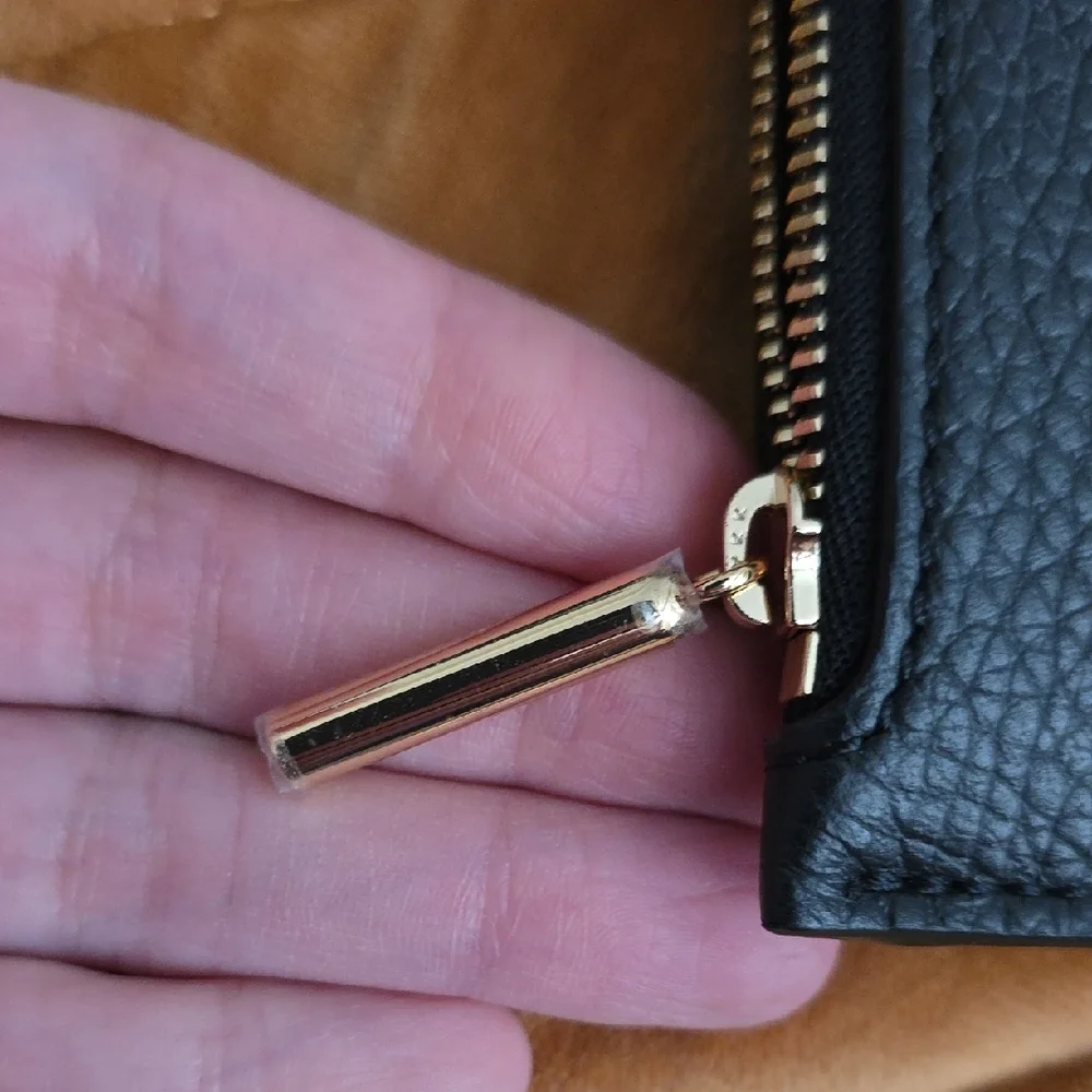 Cuyana Black Leather Clutch with Gold Accents - Picture 4 of 9